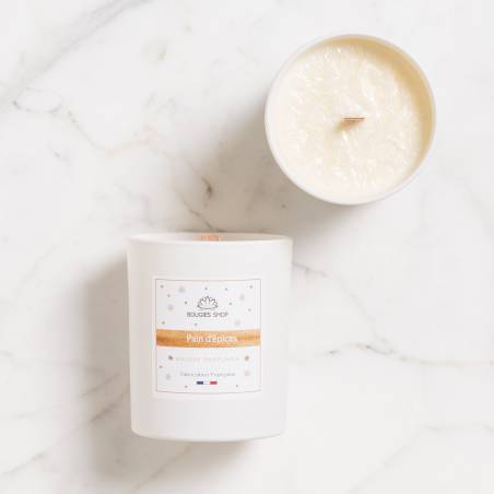 Gingerbread scented candle